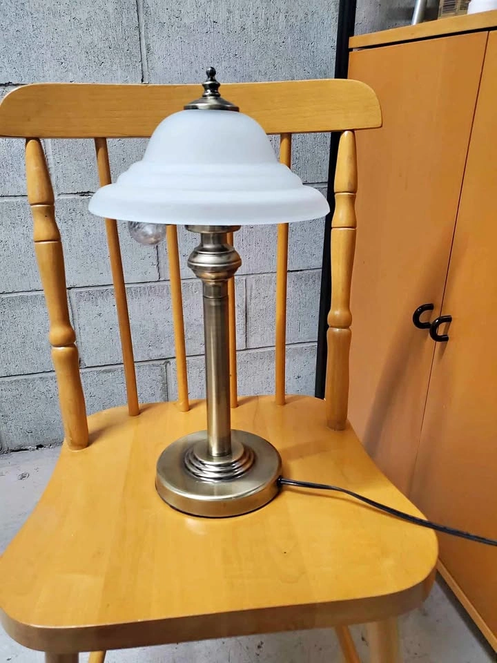 Brass Table Lamp w Frosted Glass Shade