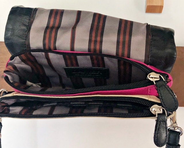 Danier genuine Leather Crossbody Bag - photo 5