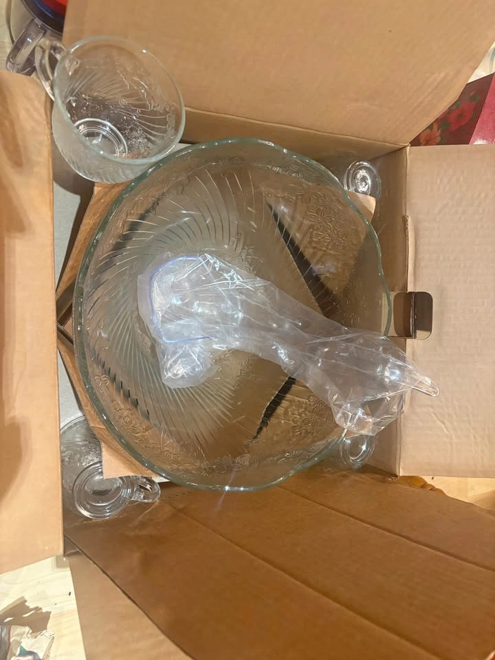 Punch Bowl Set with cups - photo 3