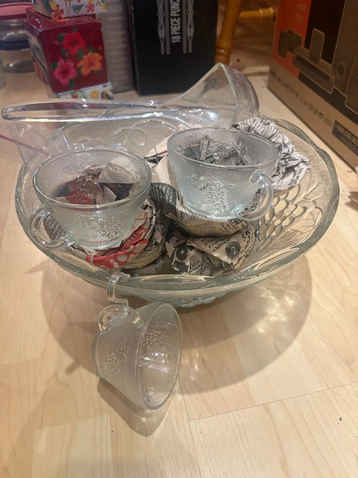 Punch Bowl Set with cups - photo 4
