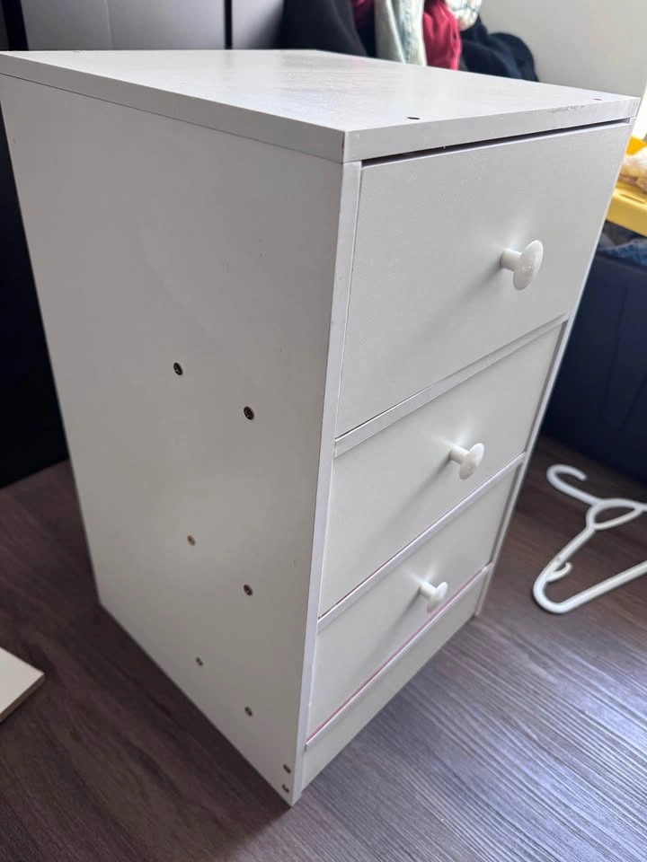 Small drawer / Nightstand - photo 2