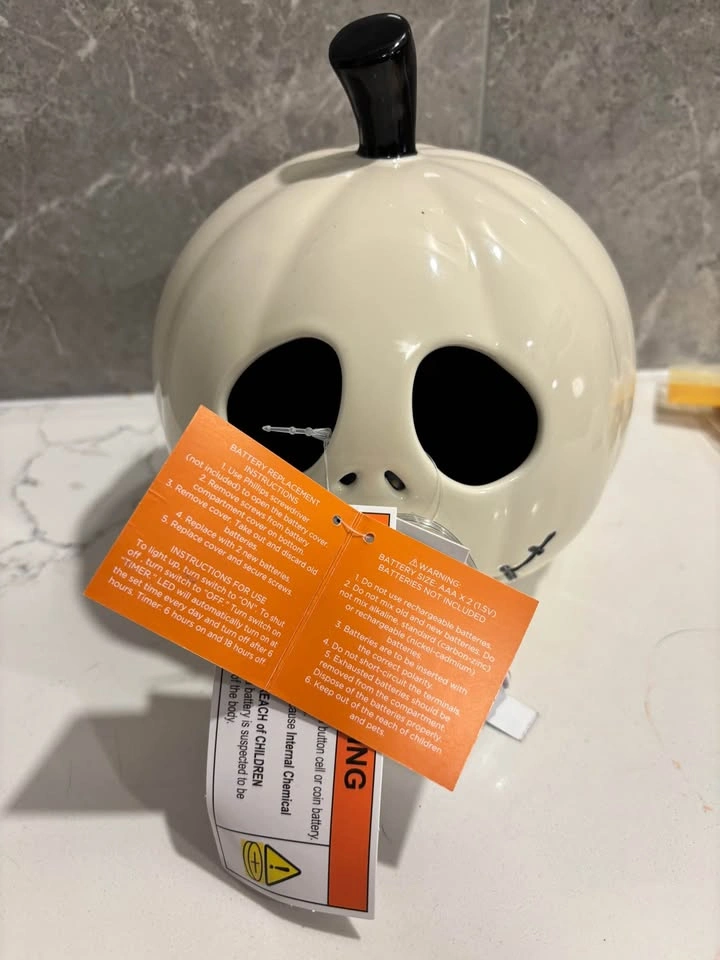 Ceramic Disney Halloween Jack pumpkin with light - photo 4