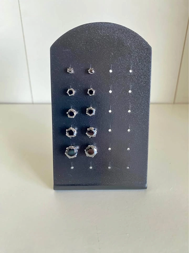 Black Studs