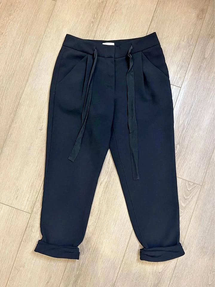 WILFRED ARITZIA Black Relaxed Crop Dress Pants