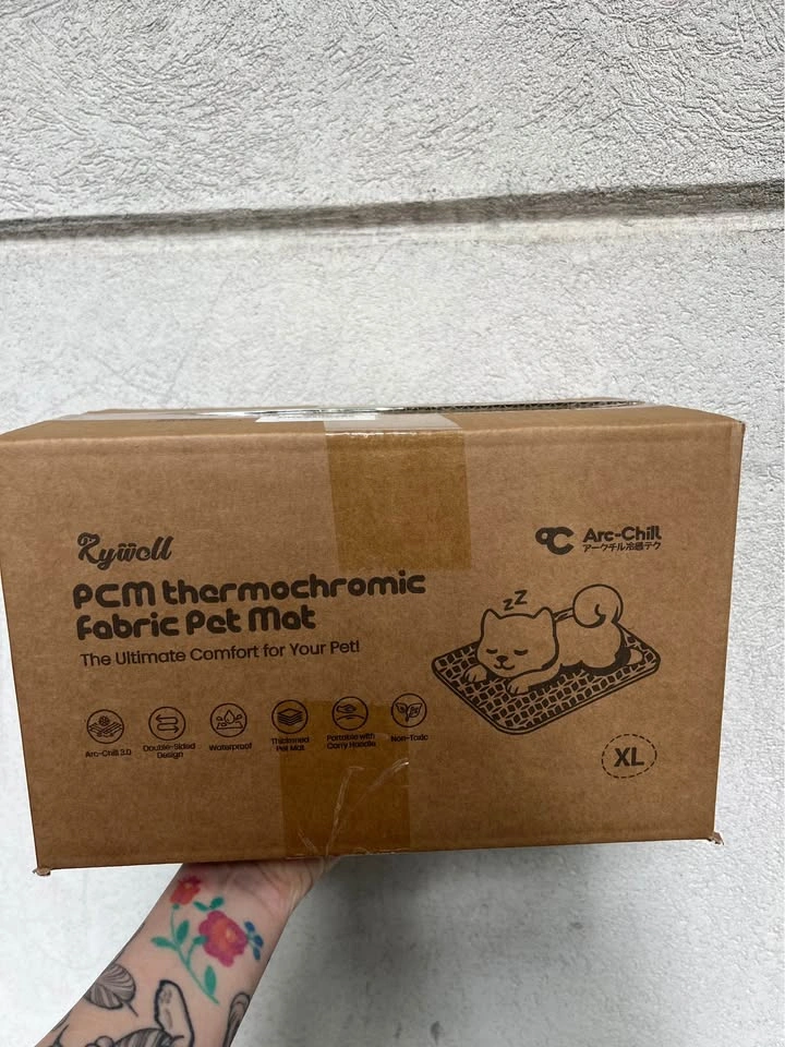 XL Dog Cooling Mat (NEW) - photo 2
