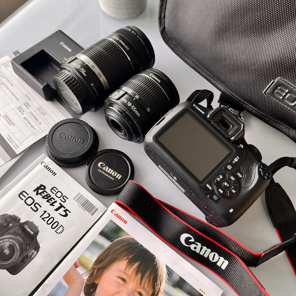 Canon EOS Rebel T5 DSLR Bundle - photo 3