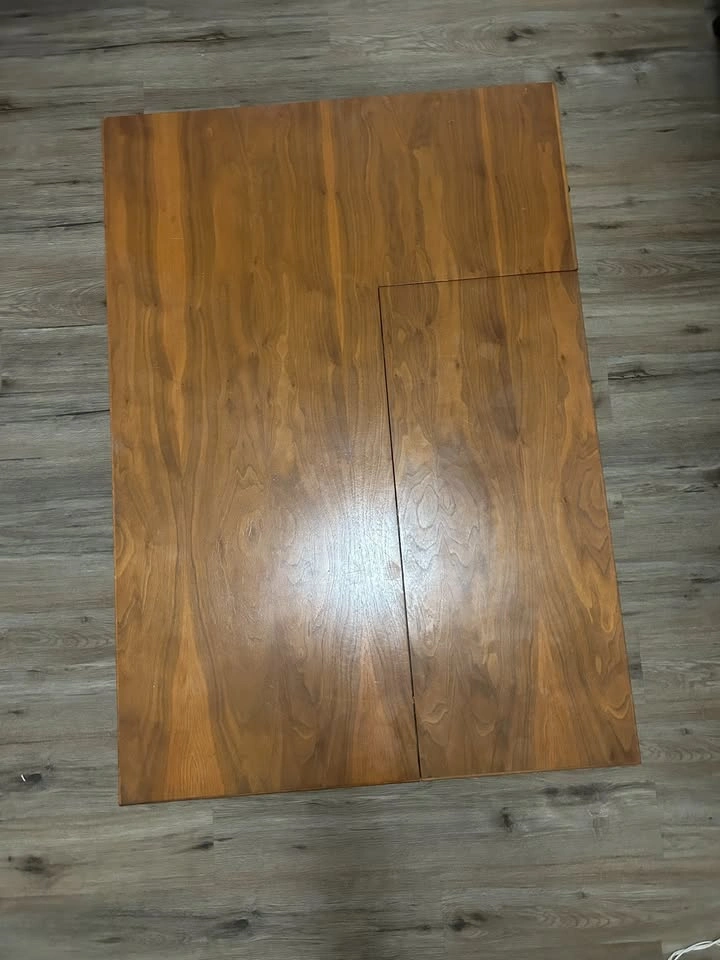 Drexel Coffee table w/ storage - photo 2