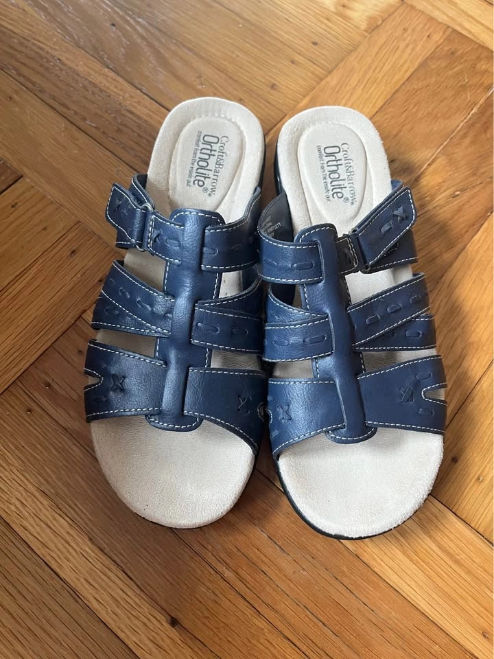Women’s Comfort Shoes Sale - Size 6.5 (Clarks, BZees, Naturalize - photo 3