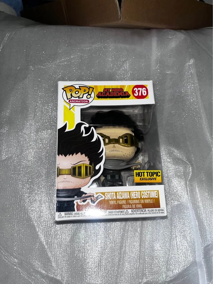 Funko figures in box - photo 2