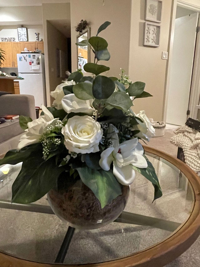 Wow! Price drop! Floral Arrangement!