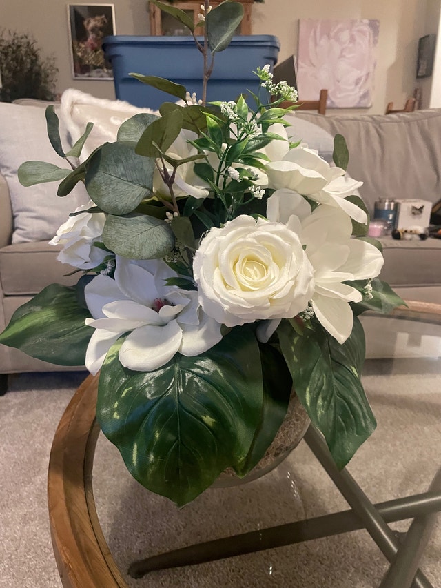 Wow! Price drop! Floral Arrangement! - photo 3