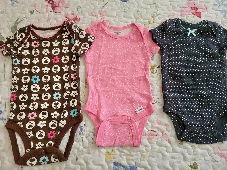 Onesies 0-3 months