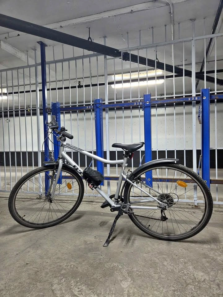 Decathlon Riverside 120 Hybrid Bike