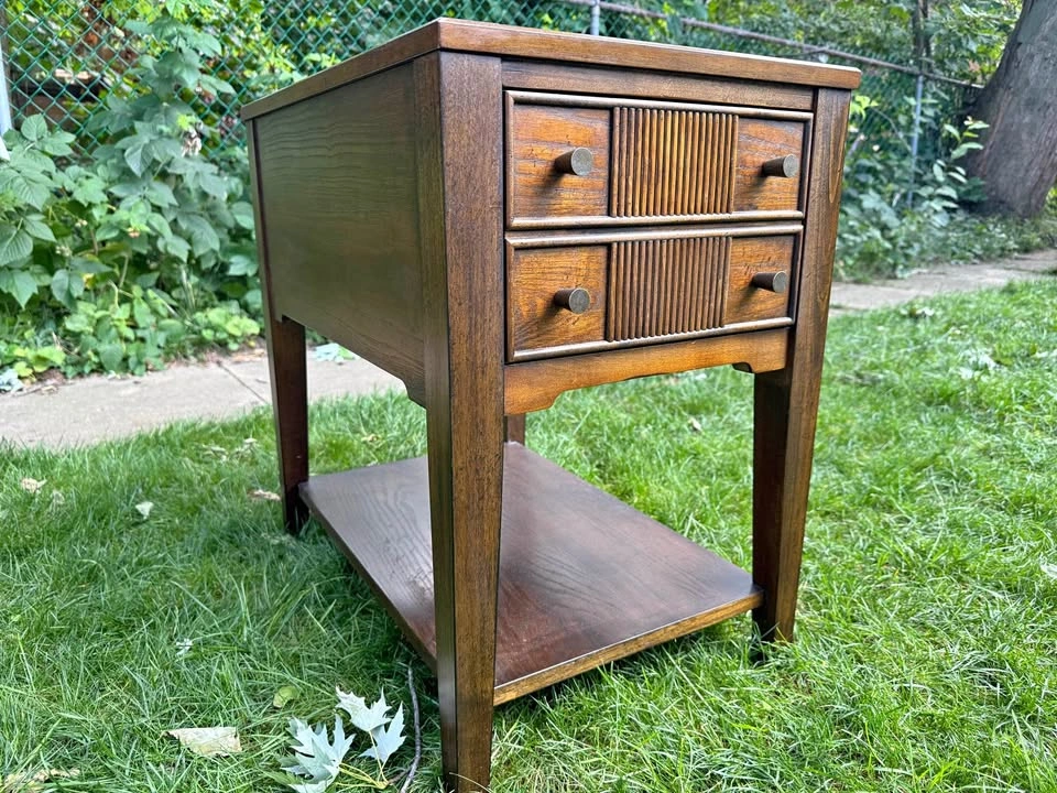 Modern Solid Wood Side Table / Nightstand