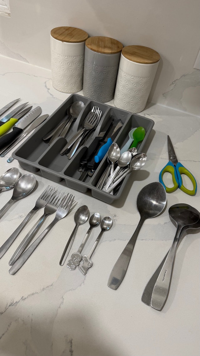 Cutlery Set with Organizer - photo 3