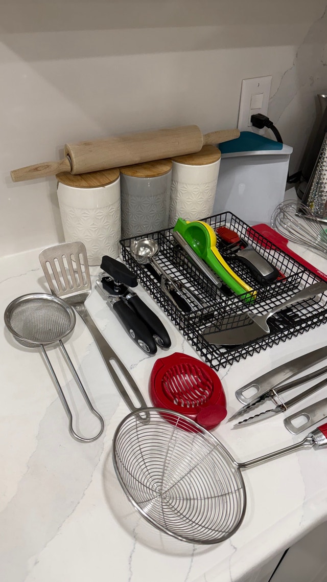 Assorted Kitchen Utensil Set - photo 2