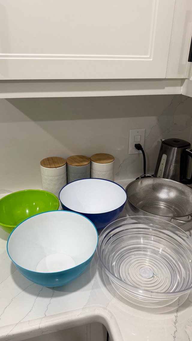 Kitchen Mixing Bowl and Colander Set