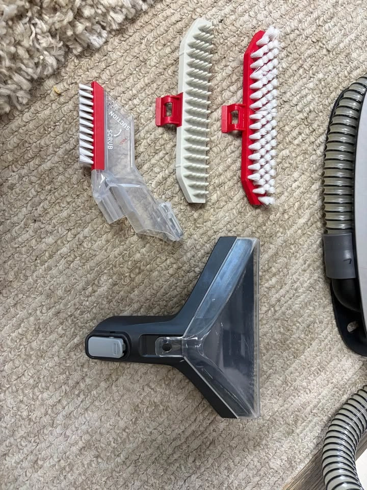 Hoover carpet cleaner - photo 5
