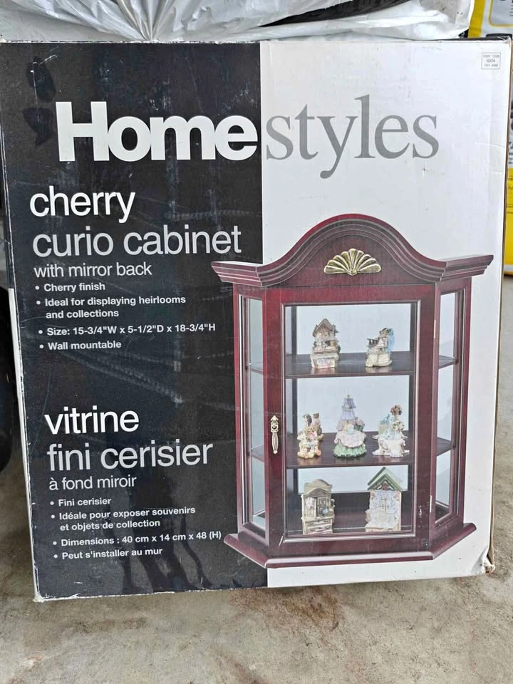 Decorative cabinet