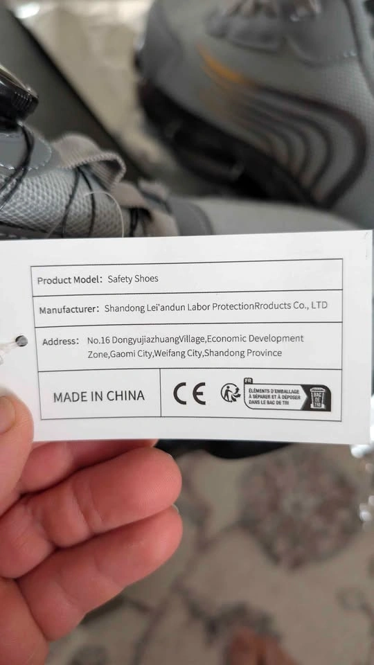 Brand New Safety Shoes – CSA Style (Men's Canada 8.5-9) - photo 5
