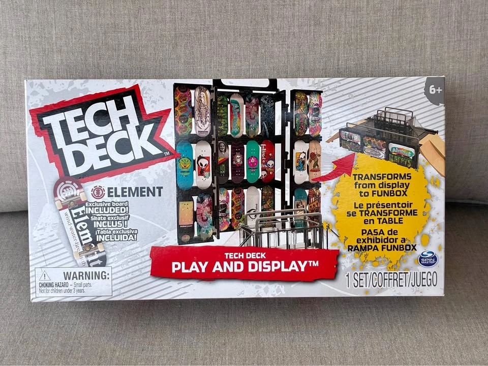Tech Deck Play and Display (New)