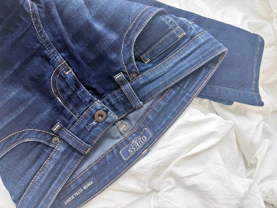 GUESS Jeans - Size 26