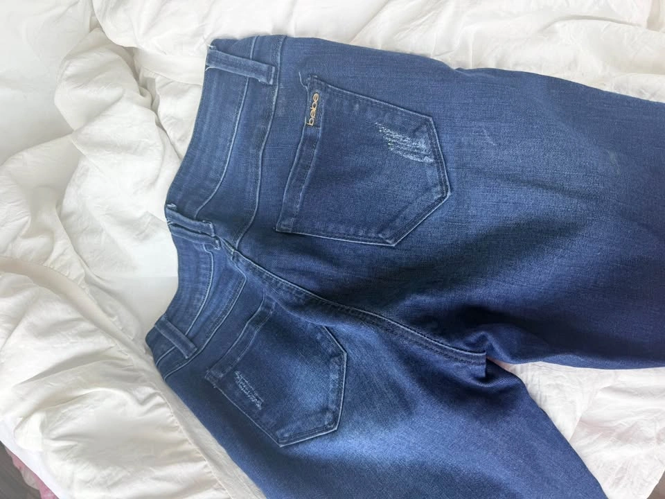 Bebe Distressed Skinny Jeans - photo 4