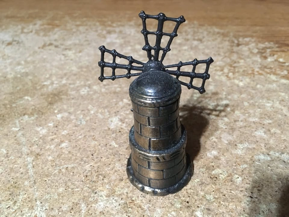 VINTAGE DIECAST METAL PENCIL SHARPENER WINDMILL 3.5" - photo 3