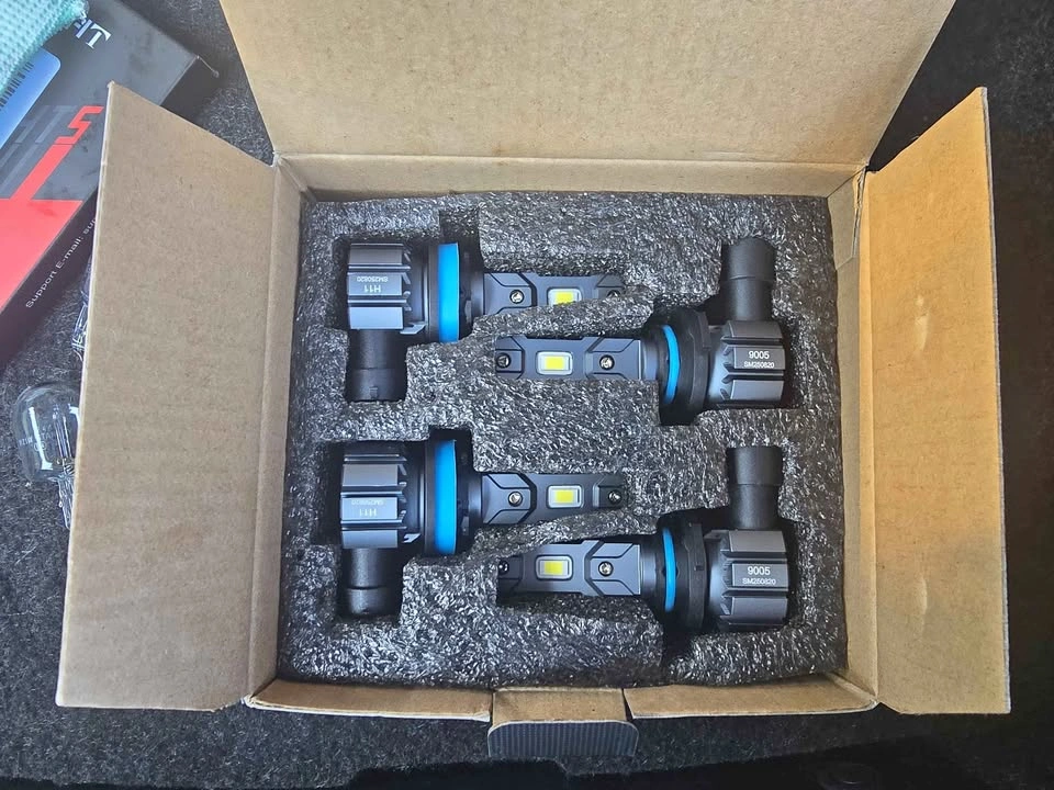 Marsauto H11 9005 Headlight LED Bulbs Kit