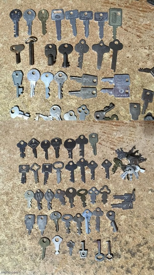 HUGE LOT OF 422 VINTAGE KEYS SKELETON KEYS MINI KEYS - photo 3