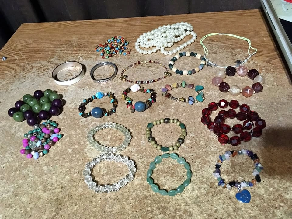 18 Vintage Beaded Mini Stones Colorful Jewelry Lot