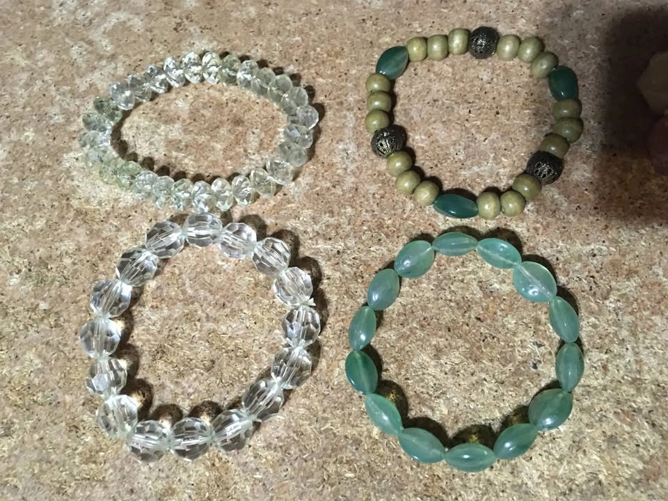18 Vintage Beaded Mini Stones Colorful Jewelry Lot - photo 3