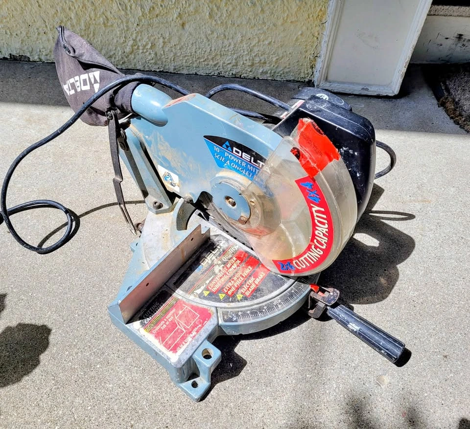 Delta 10-inch Power Miter Saw