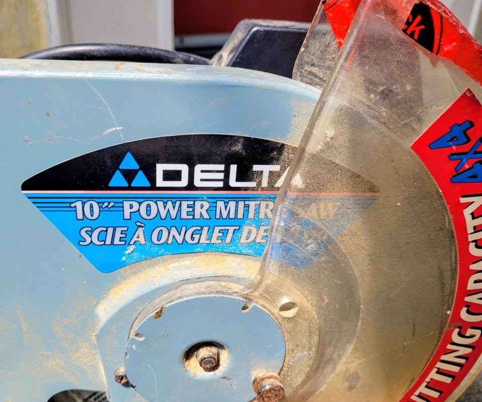 Delta 10-inch Power Miter Saw - photo 2