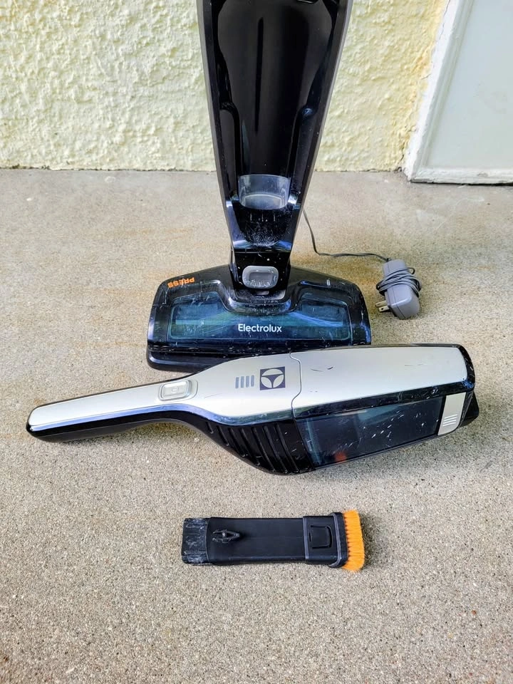 Electrolux Ergorapido Lithium Cordless Vacuum - photo 3