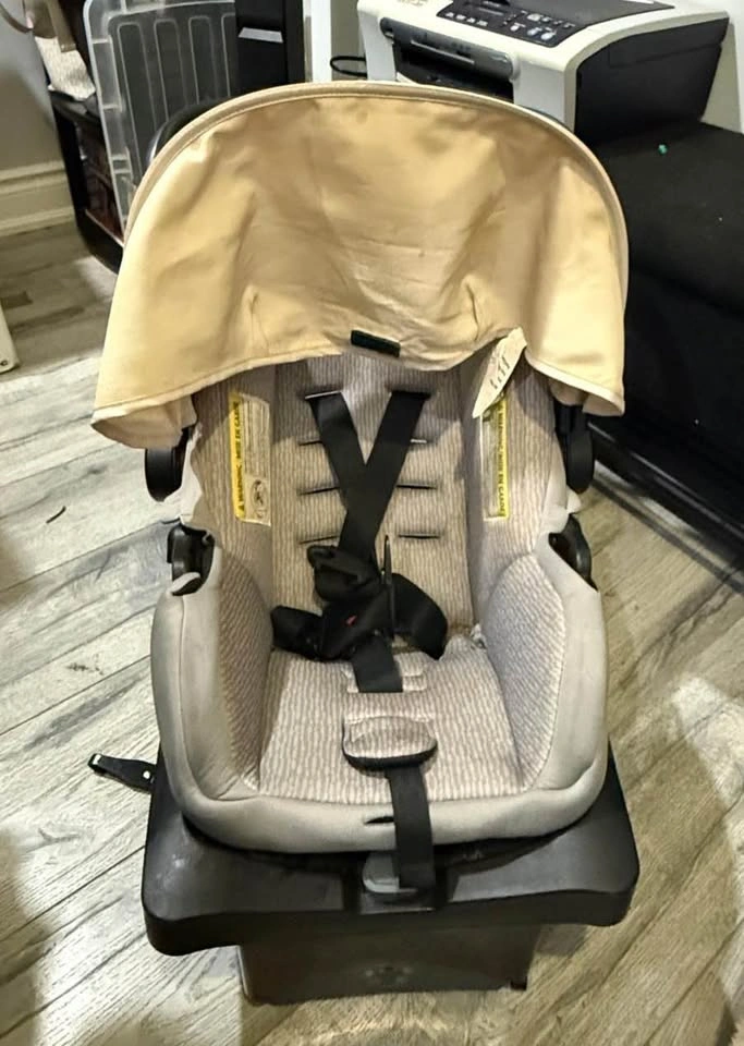 Evenflo Infant Car Seat with Base – Neutral/Beige Pattern - photo 3