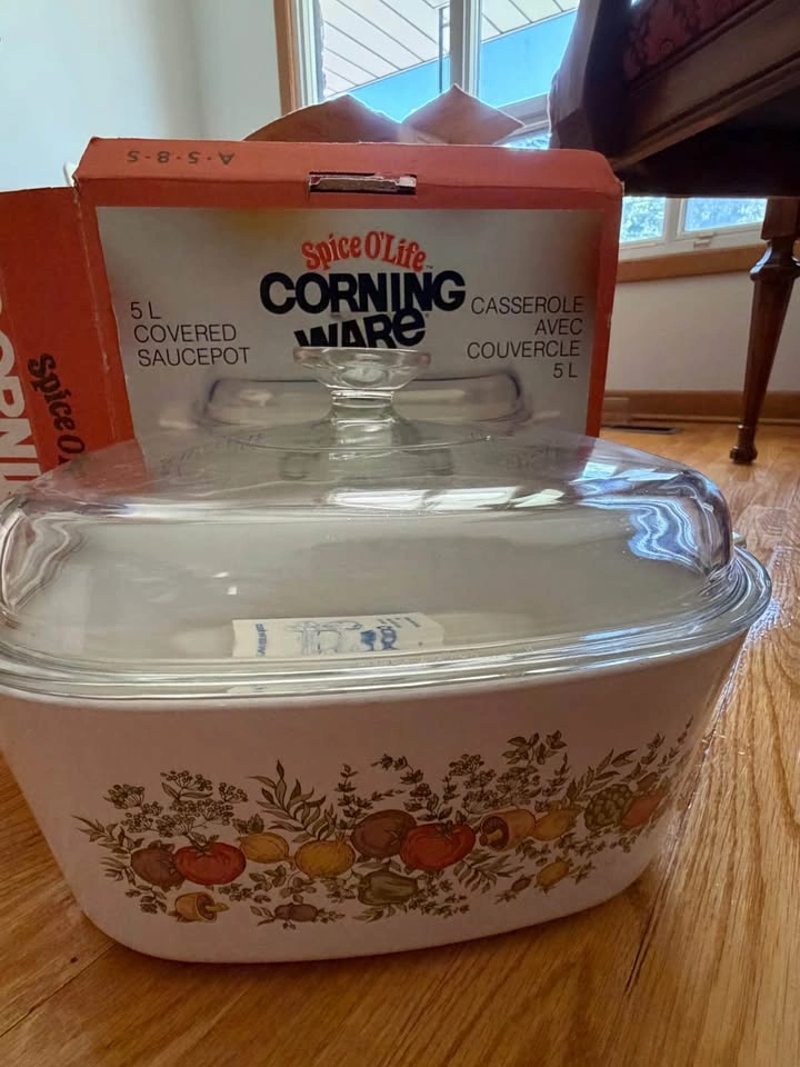 Vintage CorningWare “Spice O’Life” 5-Qt Casserole Dish w/ Box & - photo 2