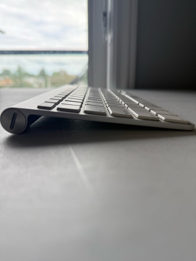 Apple Wireless Keyboard - photo 2