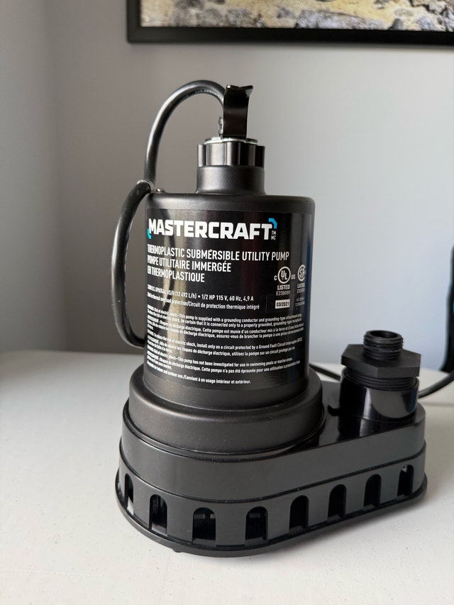 Mastercraft 1/2 HP Submersible Utility Pump - photo 3