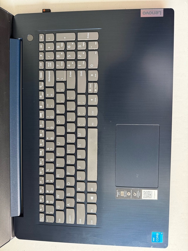 Lenovo IdeaPad 3 17" Laptop - photo 3