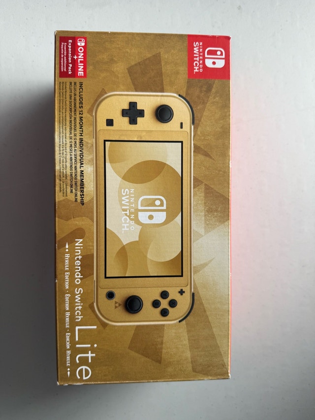 Nintendo Switch Lite Hyrule Edition - photo 3
