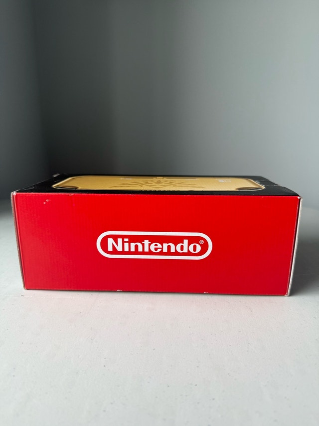 Nintendo Switch Lite Hyrule Edition - photo 4