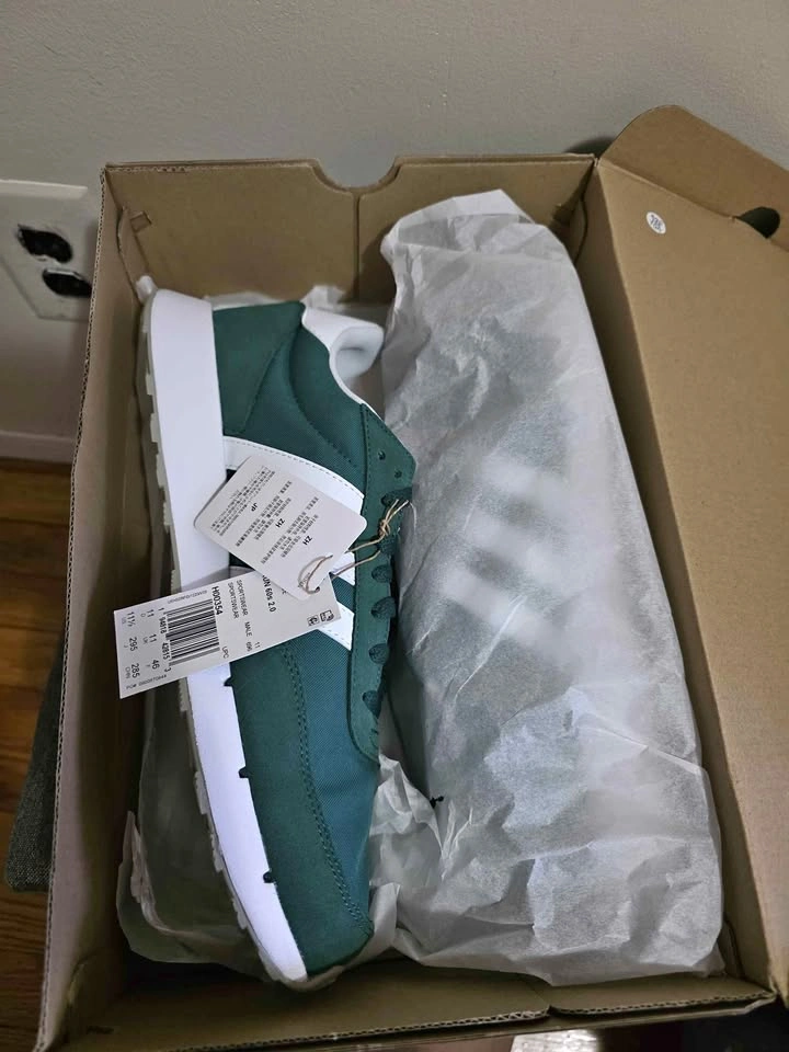 Adidas 11½