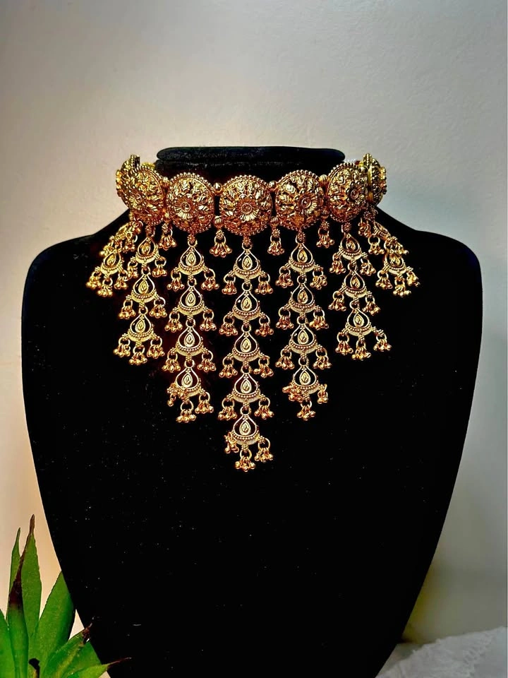 Gold-Toned Traditional Choker Jewelry Set