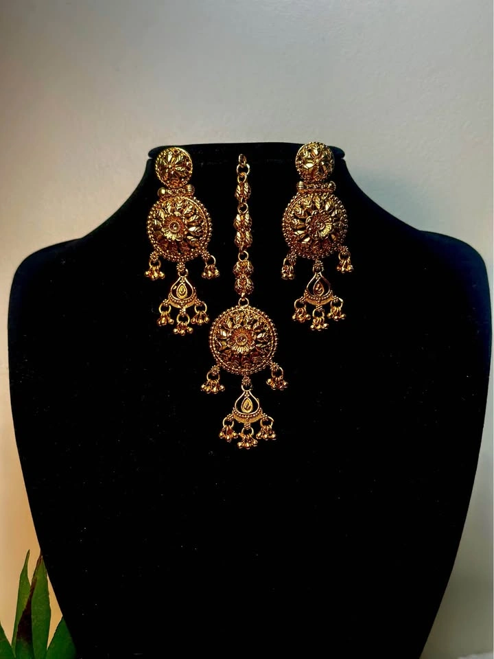 Gold-Toned Traditional Choker Jewelry Set - photo 2