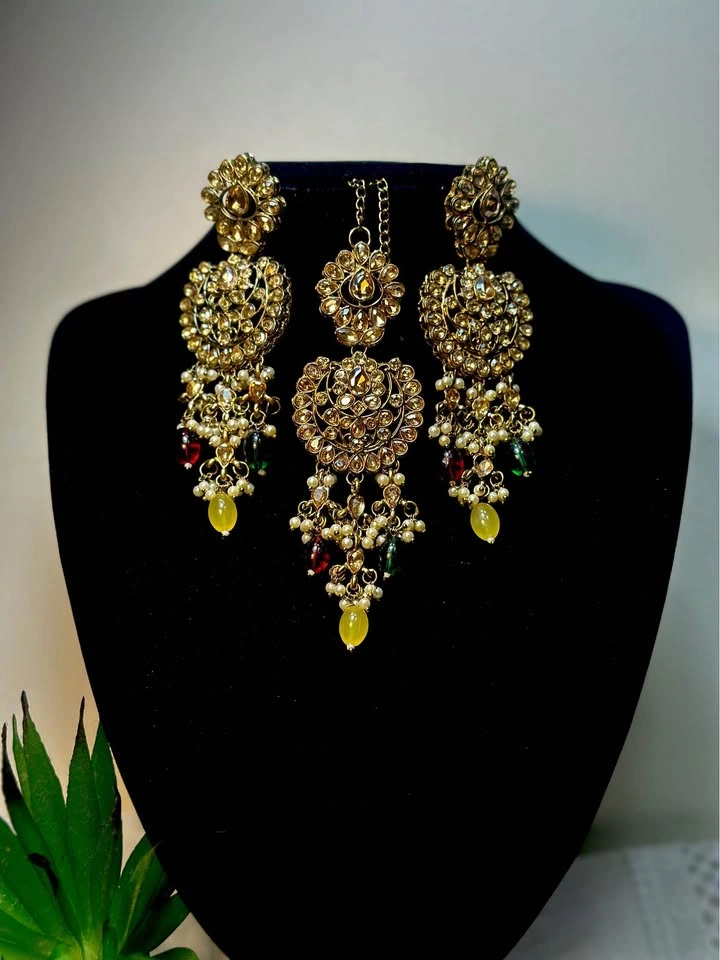 Traditional Gold-Tone Kundan Jewelry Set with Multi-Color Beads - photo 2