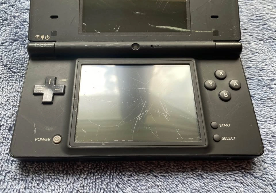 Nintendo DSi Black Console (Working & Damaged) - photo 2