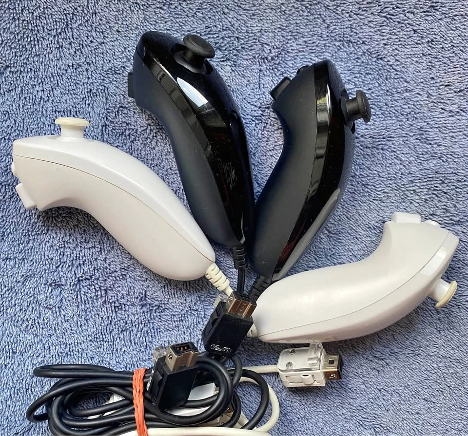 Nintendo Wii Nunchucks