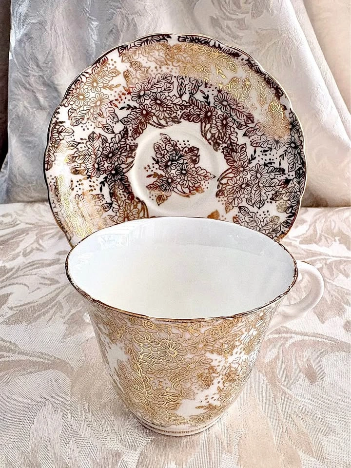 Colclough Bone China Tea Cup and Saucer Set