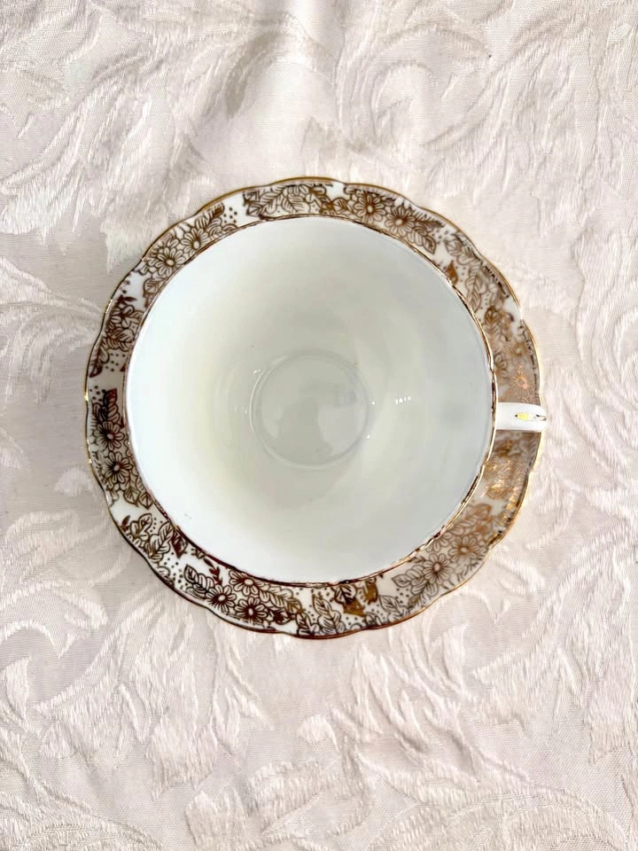 Colclough Bone China Tea Cup and Saucer Set - photo 5